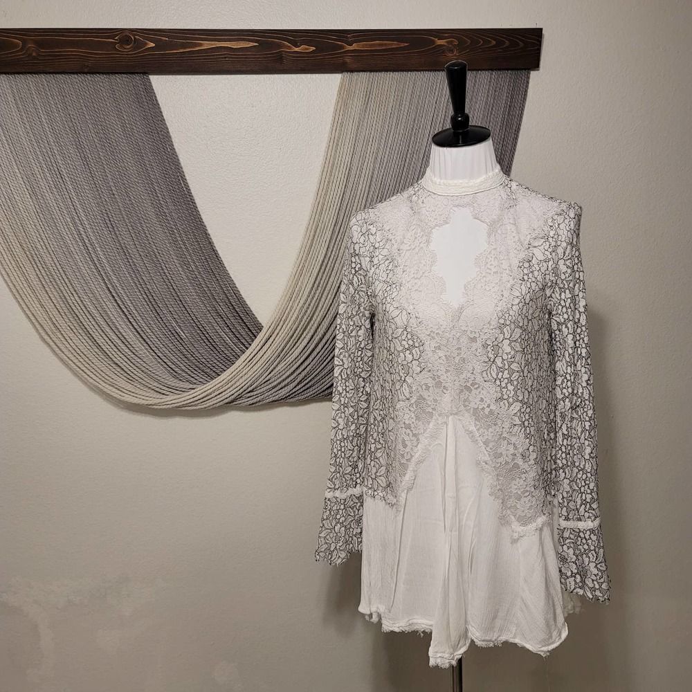 Free People Black/White Lace Blouse Sz S